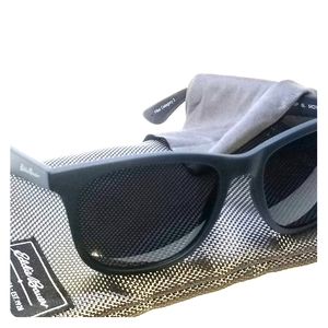 Eddie Bauer Mens Sunglasses w/ case